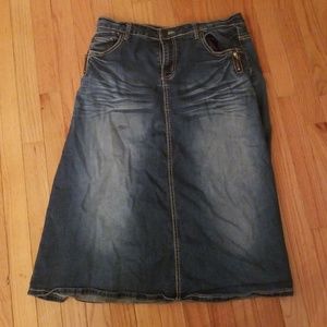 Denim skirt